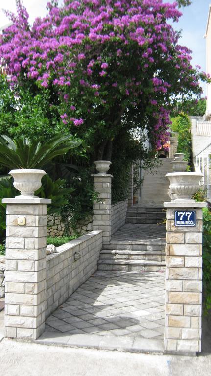 Perun Guest House Mlini Exterior photo